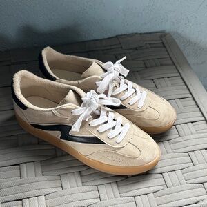 Madden Girl Giia Tan and Black Sneakers size 8